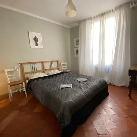 Ferienwohnung Temps De Voyage, Centre D'Orléans Exterior foto